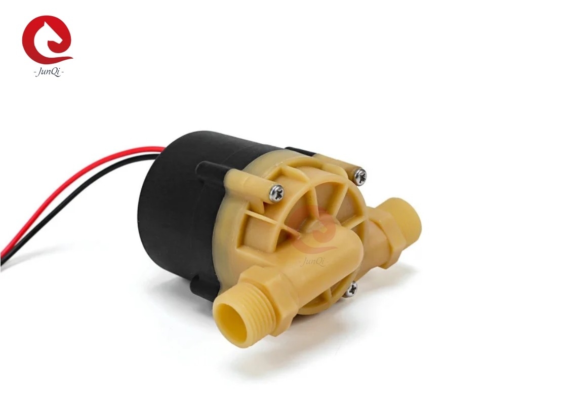 مضخة ماء 55W 24V 22L / min مضخة مكبرة صغيرة بدون فرش 1.5A 11m لجهاز التبريد ومضخة الضوء LED